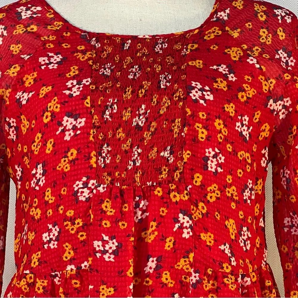 Free People Mini Dress Babydoll Red Floral Seersucker Chiffon Smocked Bodice 4 👍